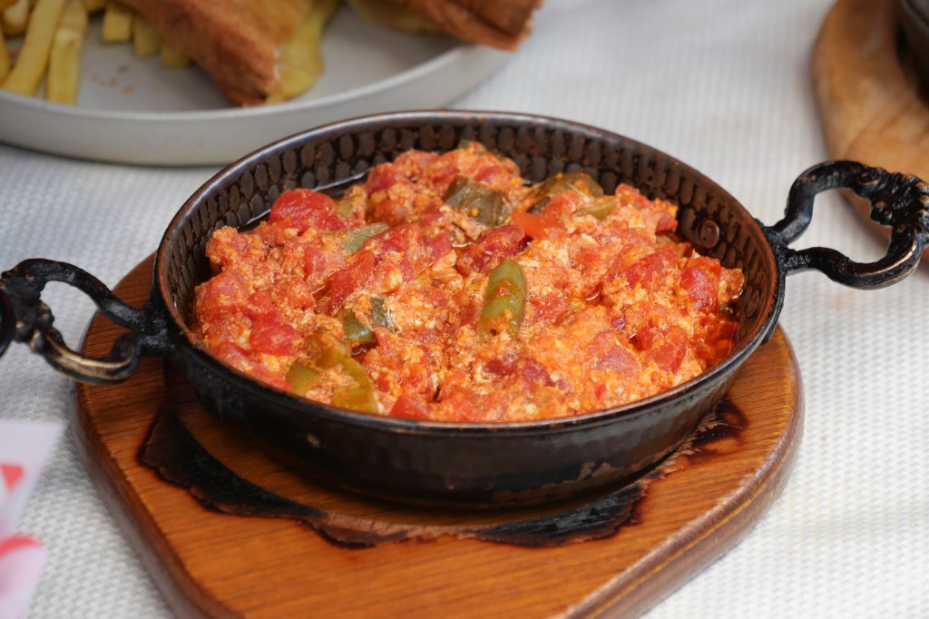 Turkish Menemen (Tomato & Egg&nbsp;Scramble)